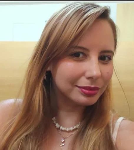 Dra. Anielle de Souza